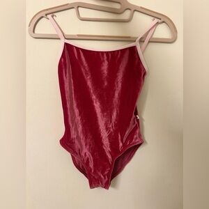 Yumiko Kids Marissa size 14 High Cut.  All velvet Peony. Fully front lined